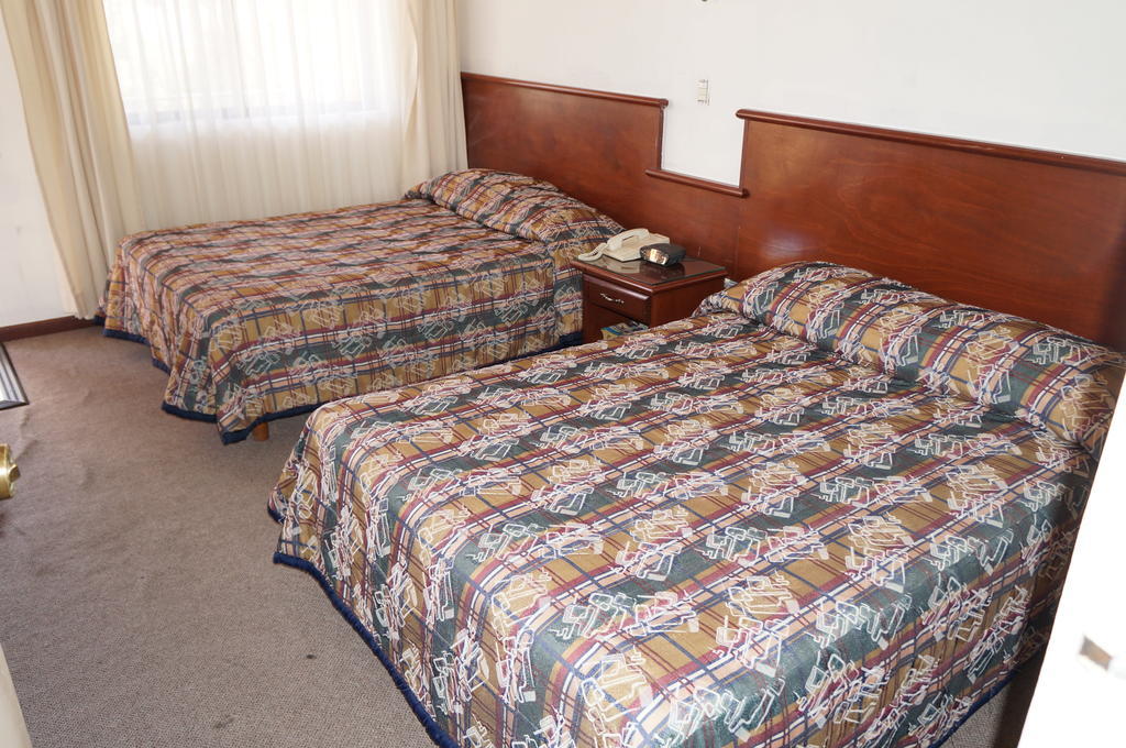 Juarez  Maria Luisa Inn & Suites חדר תמונה
