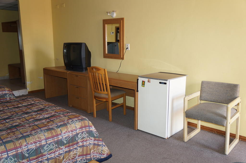 Juarez  Maria Luisa Inn & Suites חדר תמונה