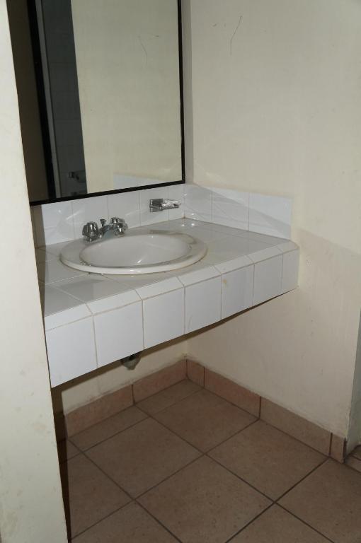 Juarez  Maria Luisa Inn & Suites מראה חיצוני תמונה
