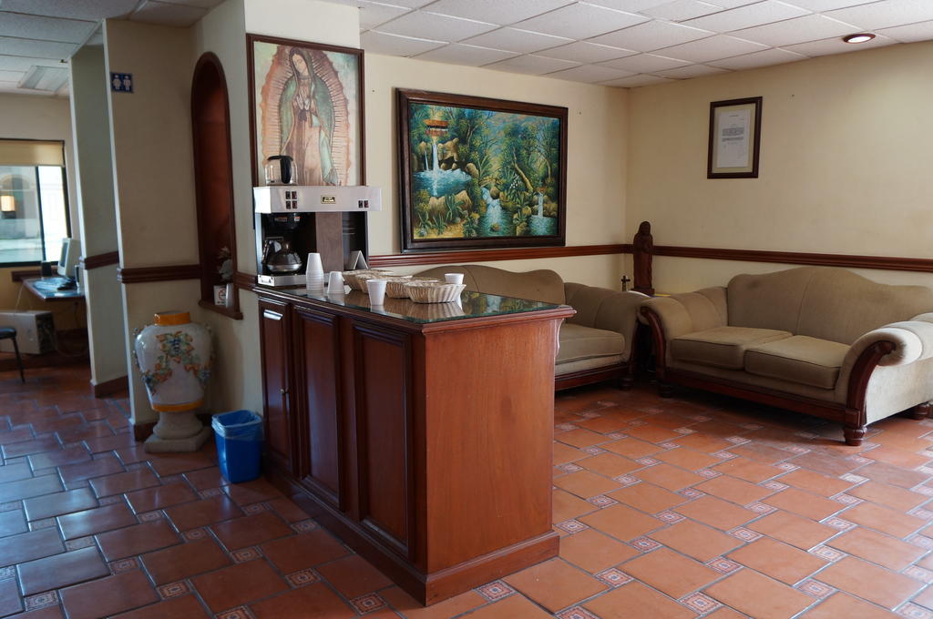 Juarez  Maria Luisa Inn & Suites מראה חיצוני תמונה
