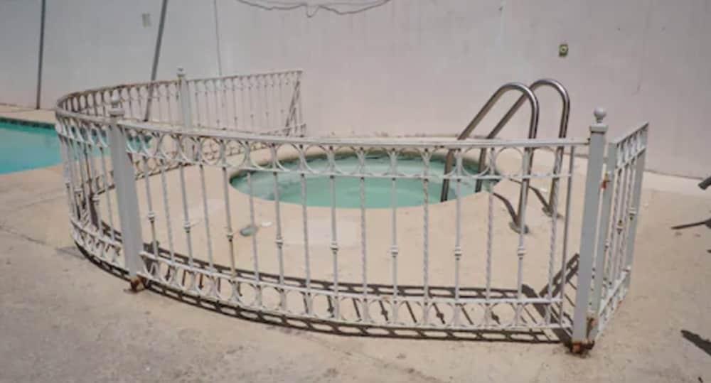 Juarez  Maria Luisa Inn & Suites מראה חיצוני תמונה